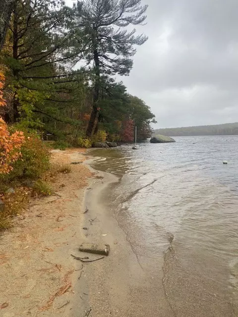 Douglas, MA 01516,68 Birch Hill Rd