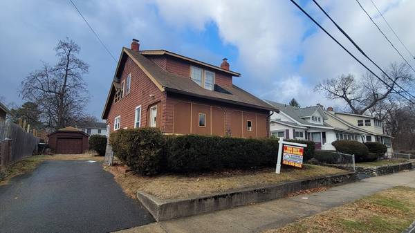 212 Marsden St, Springfield, MA 01109