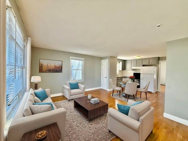 18 Germain Ave #4, Quincy, MA 02169