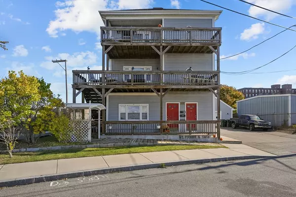 223 Remington Ave, Fall River, MA 02720