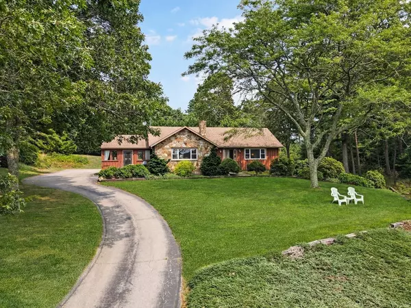 22 Long Neck Rd, Wareham, MA 02538