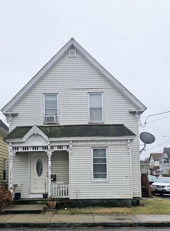 84 Shaw, Lowell, MA 01851