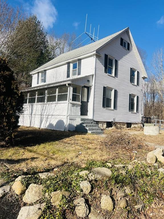 121 Hill St, Millville, MA 01529