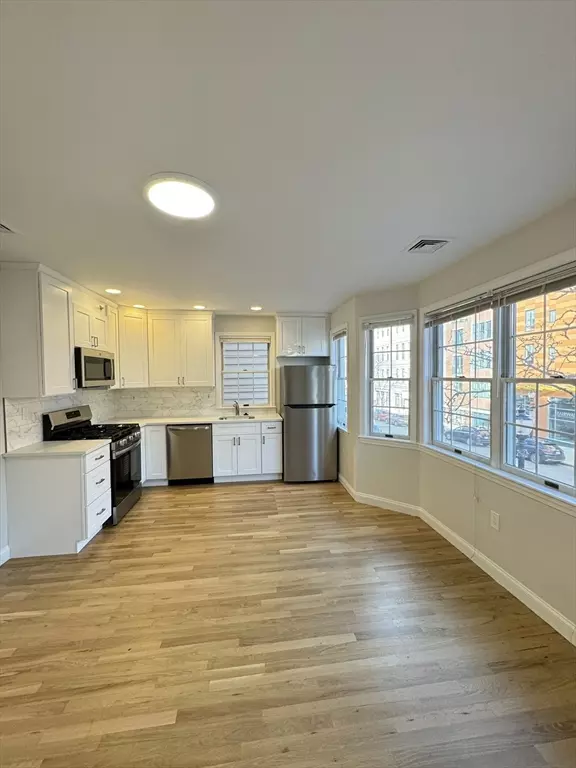 393 W Broadway #6, Boston, MA 02127