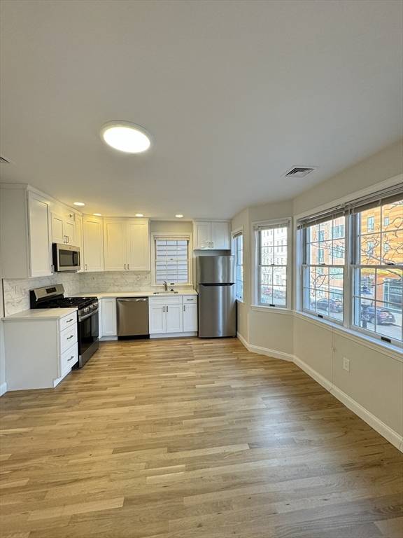 393 W Broadway #6, Boston, MA 02127