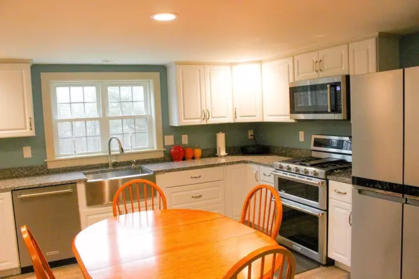 535 Prospect St, West Boylston, MA 01583