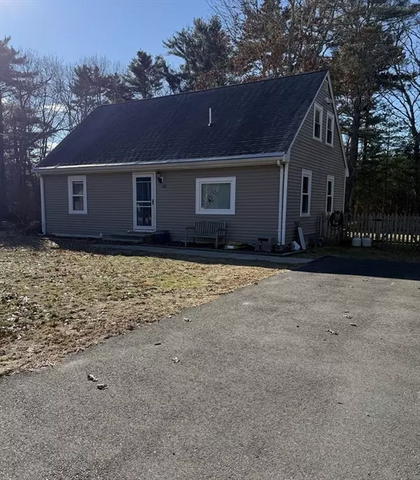 65 Swifts Beach Rd, Wareham, MA 02571