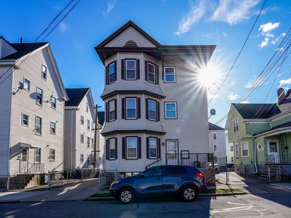 272 Davis St, New Bedford, MA 02746