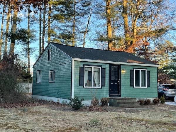 59 Cedar Dr, Carver, MA 02330