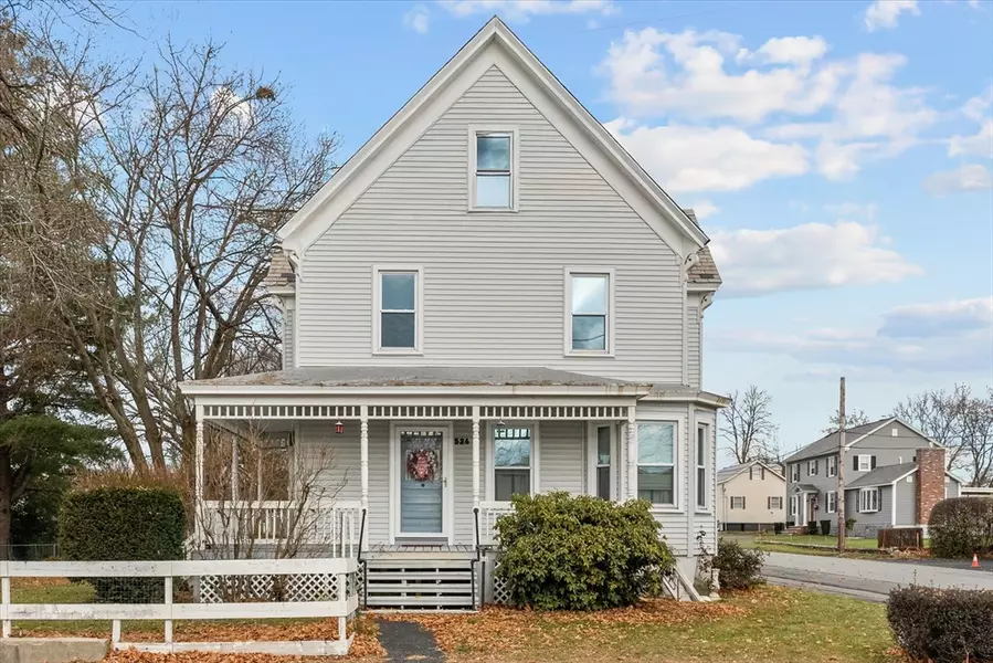 526 Pleasant St, Dracut, MA 01826