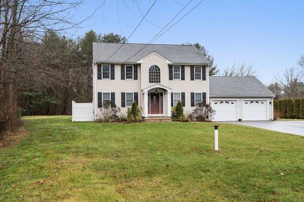 592 Myricks St, Taunton, MA 02718