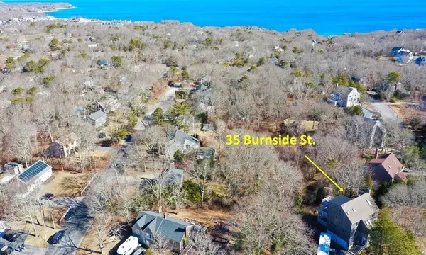 35 Burnside St, Plymouth, MA 02360