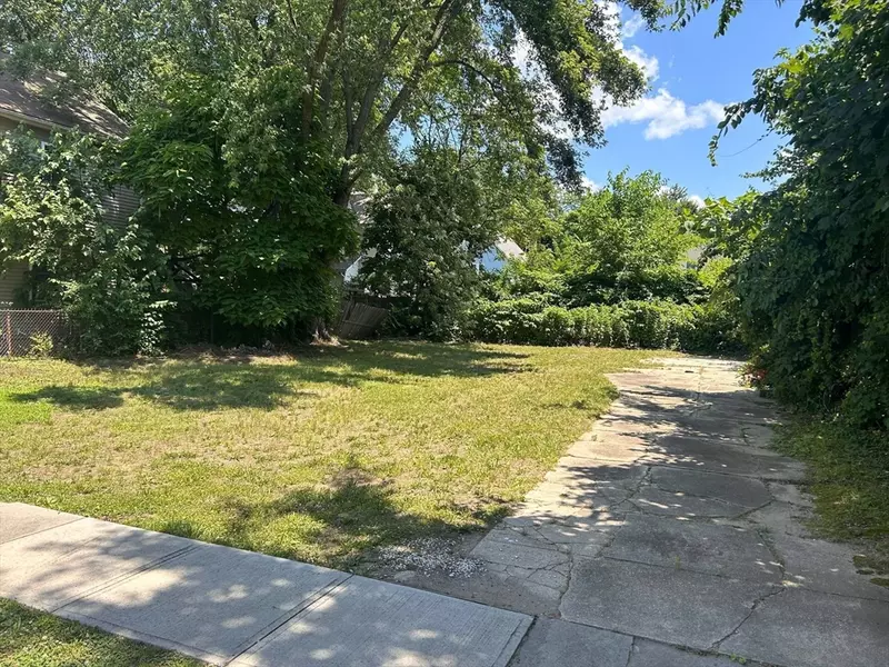 Lot E.S. Monson Ave, Springfield, MA 01109