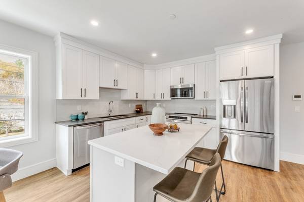 1000 Washington Street #205, Dedham, MA 02026