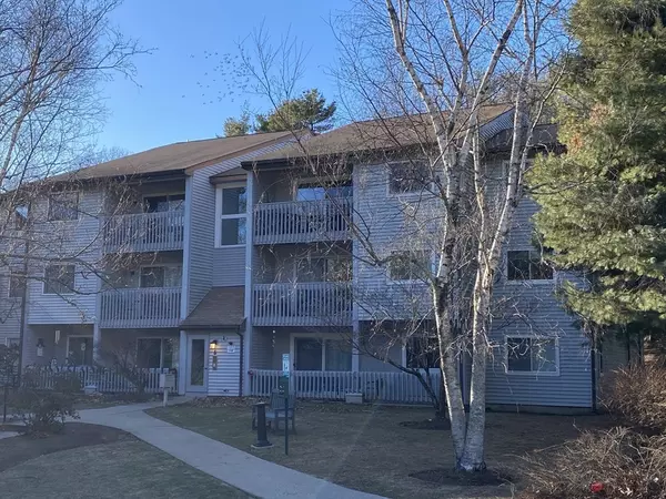 607 Franklin Crossing Road #607, Franklin, MA 02038