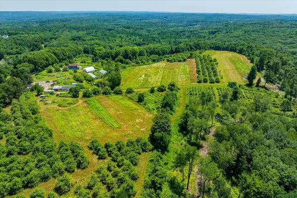 13 L Turner Road, Charlton, MA 01507