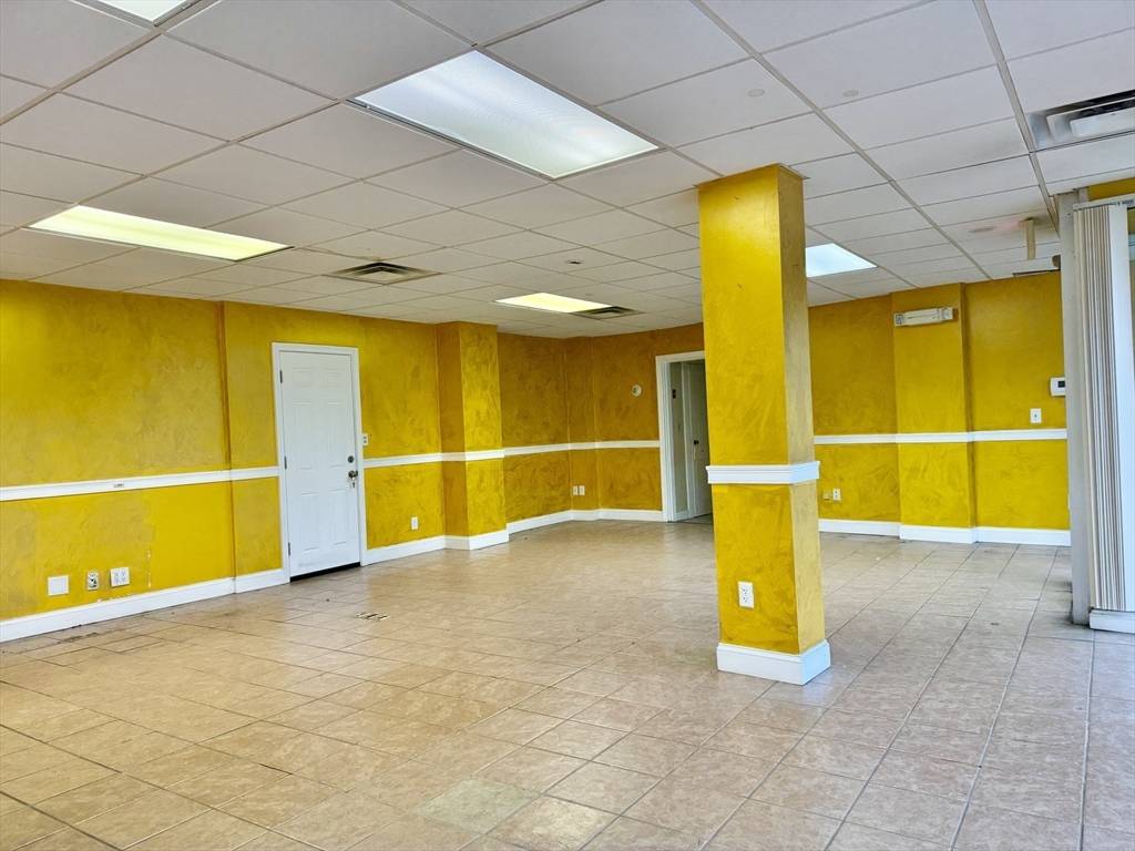 Malden, MA 02148,258 Highland Ave