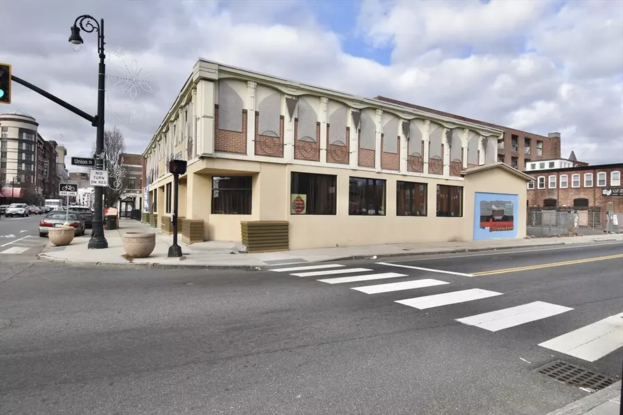 1021 Main St, Springfield, MA 01103