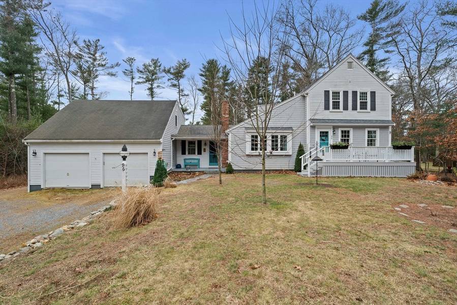 96 Union Bridge Rd, Duxbury, MA 02332