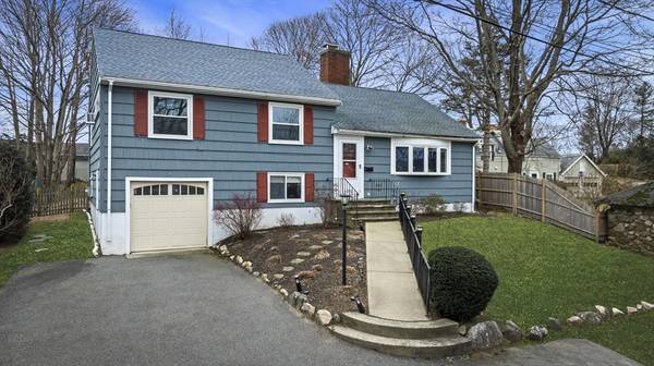 23 Hillcrest Road, Marblehead, MA 01945