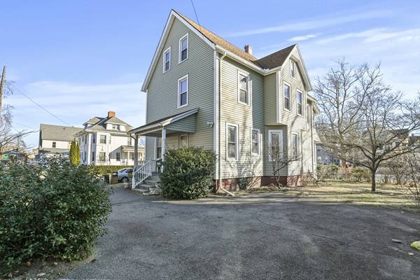 636 Sumner Avenue, Springfield, MA 01108