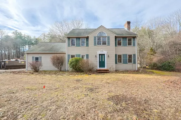 343 Wood St, Hopkinton, MA 01748