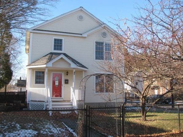 48 Washington St, Westfield, MA 01085