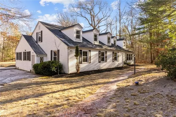 2699 Wallum Lake, Burrillville, RI 02859