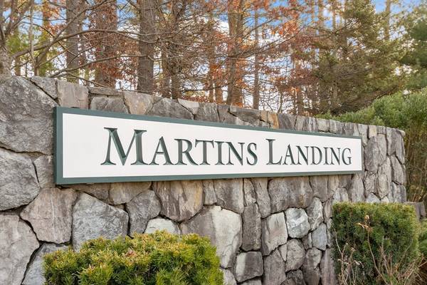 240 Martins Landing #204, North Reading, MA 01864