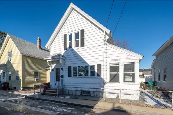 5 Puffer Ave, Lowell, MA 01850