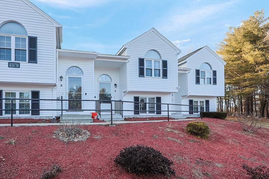 118 Riverview Pl #D, Southbridge, MA 01550