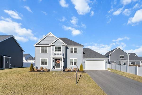 11 Wedge Dr, Lakeville, MA 02347