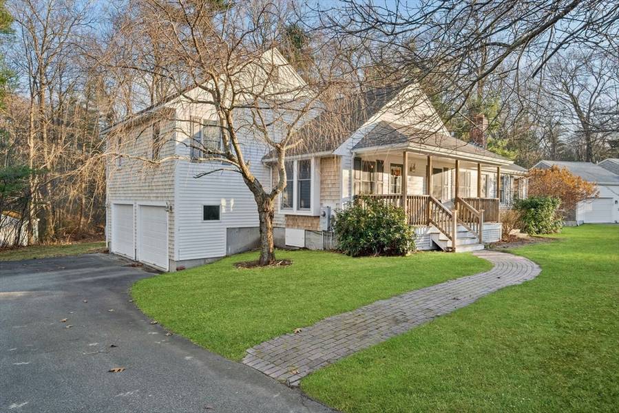 128 Bernard Circle, Abington, MA 02351