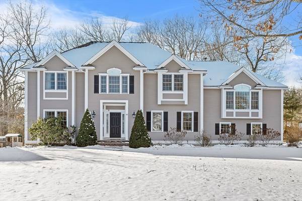 101 Sherwood Dr, North Andover, MA 01867