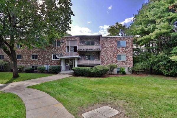 38 Jacqueline Rd #A, Waltham, MA 02452