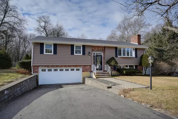 20 Spring Valley Rd, Burlington, MA 01803