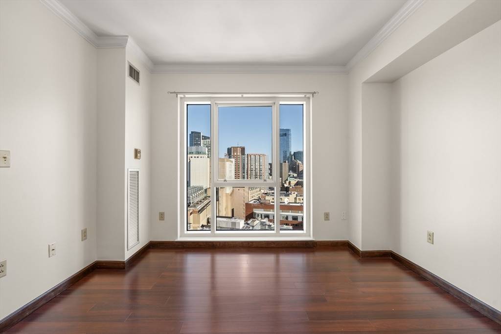 1 Nassau St #2102, Boston, MA 02111