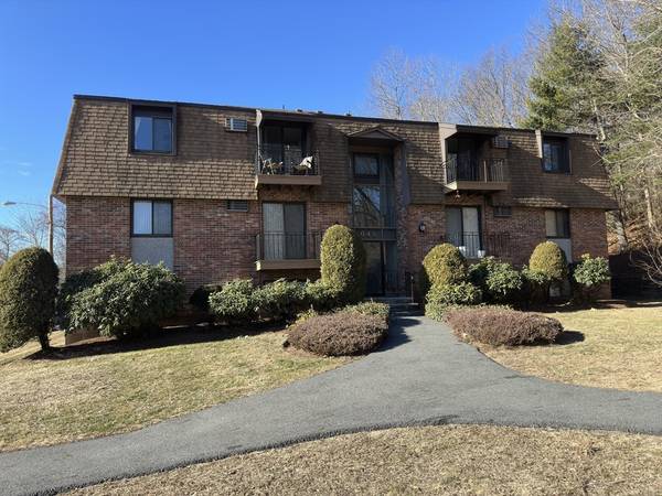 Haverhill, MA 01832,645 W Lowell Avenue #23