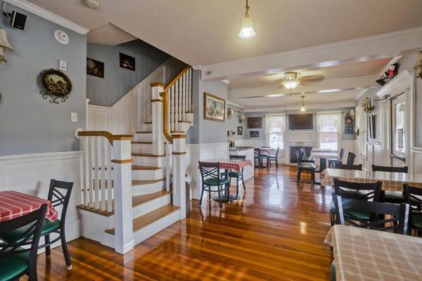 Granby, MA 01033,181 W State Street