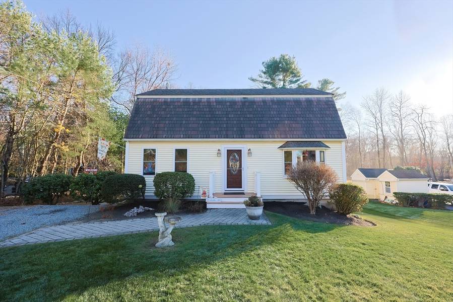 79 Archer St., Wrentham, MA 02093