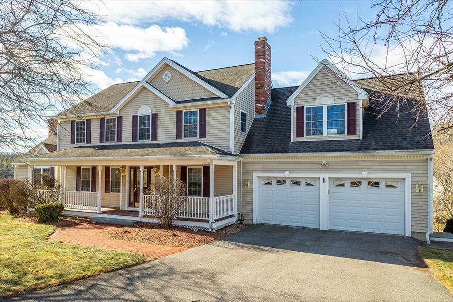 4 Madigan Ln, Ayer, MA 01432