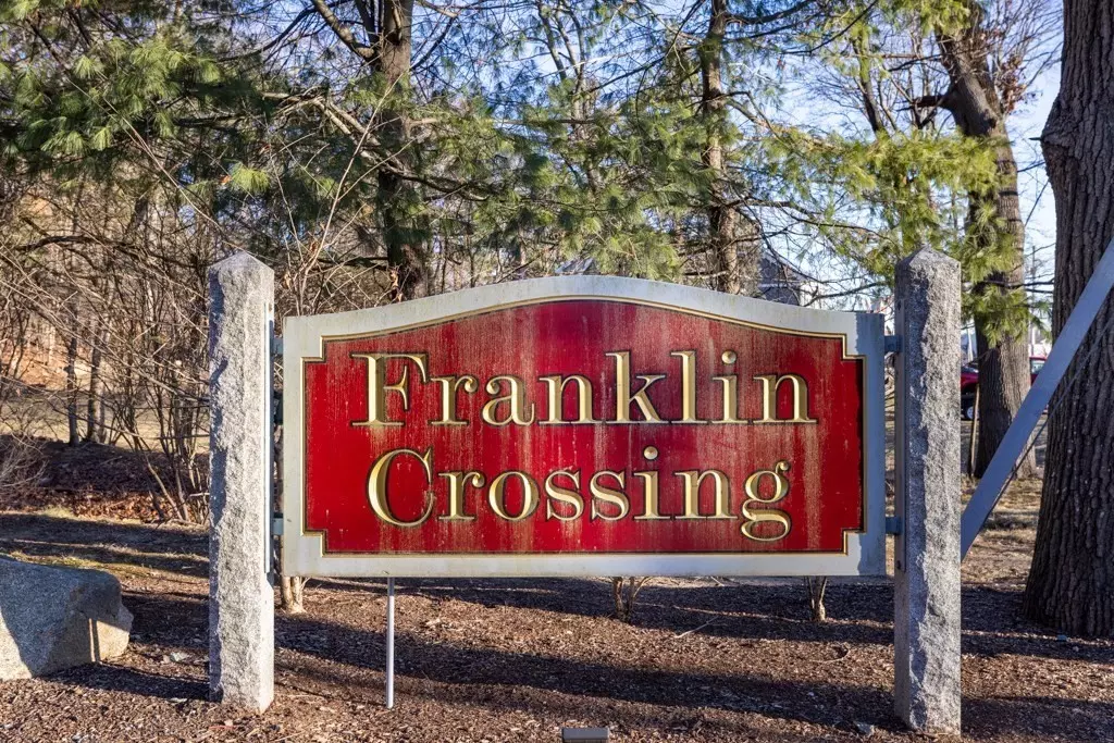 Franklin, MA 02038,410 Franklin Crossing Rd #410