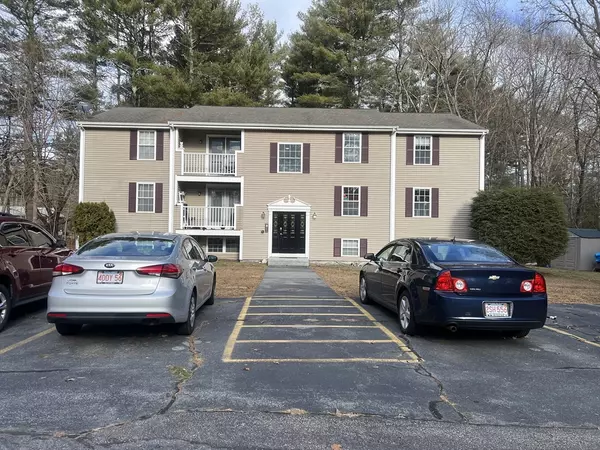 1 Kelly Ln #5, Norton, MA 02766