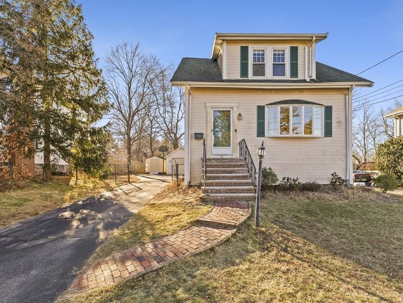 28 Waldron Rd, Braintree, MA 02184