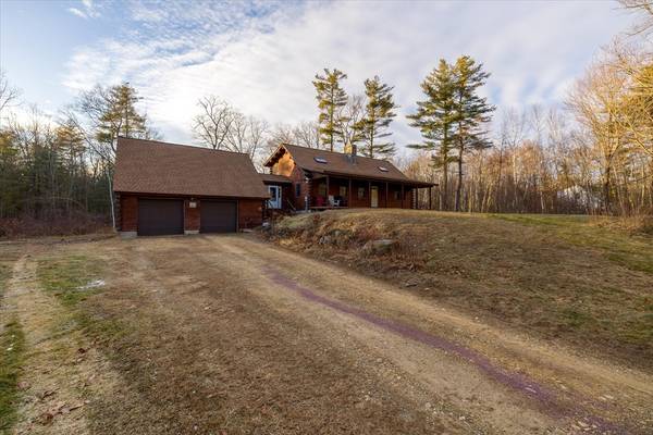 33 Mile Rd, Hubbardston, MA 01452