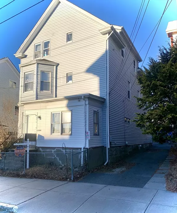 356 Linden St, Fall River, MA 02720