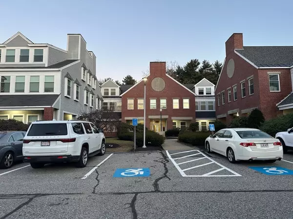 266 Main Street #22R, Medfield, MA 02052