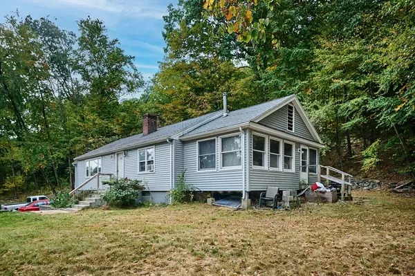 Ludlow, MA 01056,143 James St