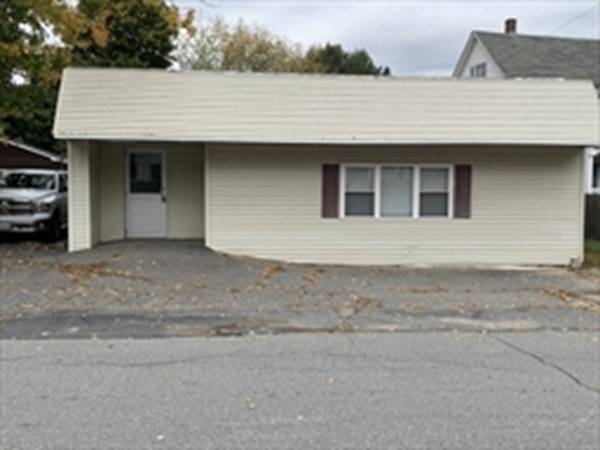 3 Pershing St, Fitchburg, MA 01420