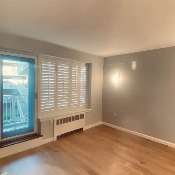 145 Pinckney #302, Boston, MA 02114